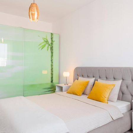 Lovely Apartment With City View Βουκουρέστι Εξωτερικό φωτογραφία