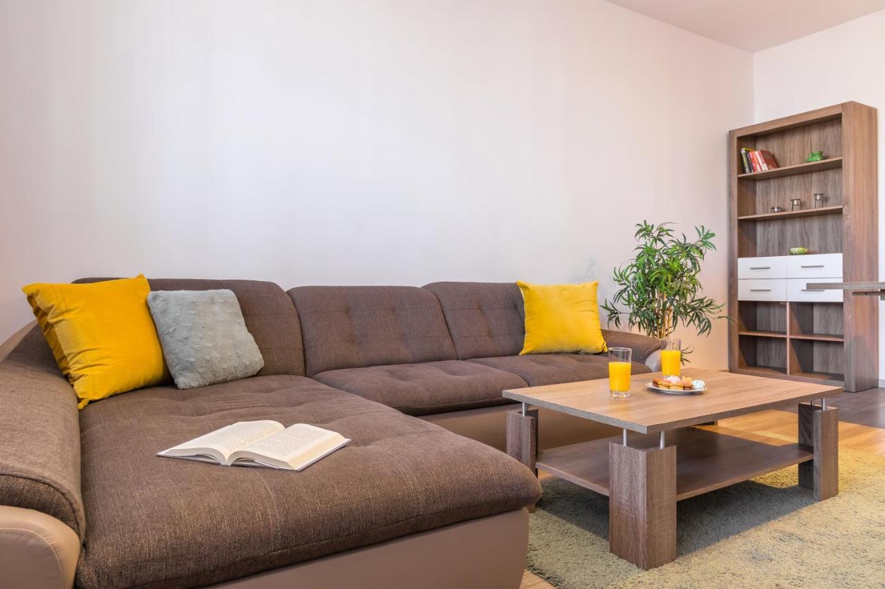 Lovely Apartment With City View Βουκουρέστι Εξωτερικό φωτογραφία