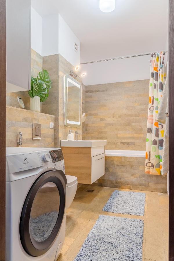Lovely Apartment With City View Βουκουρέστι Εξωτερικό φωτογραφία