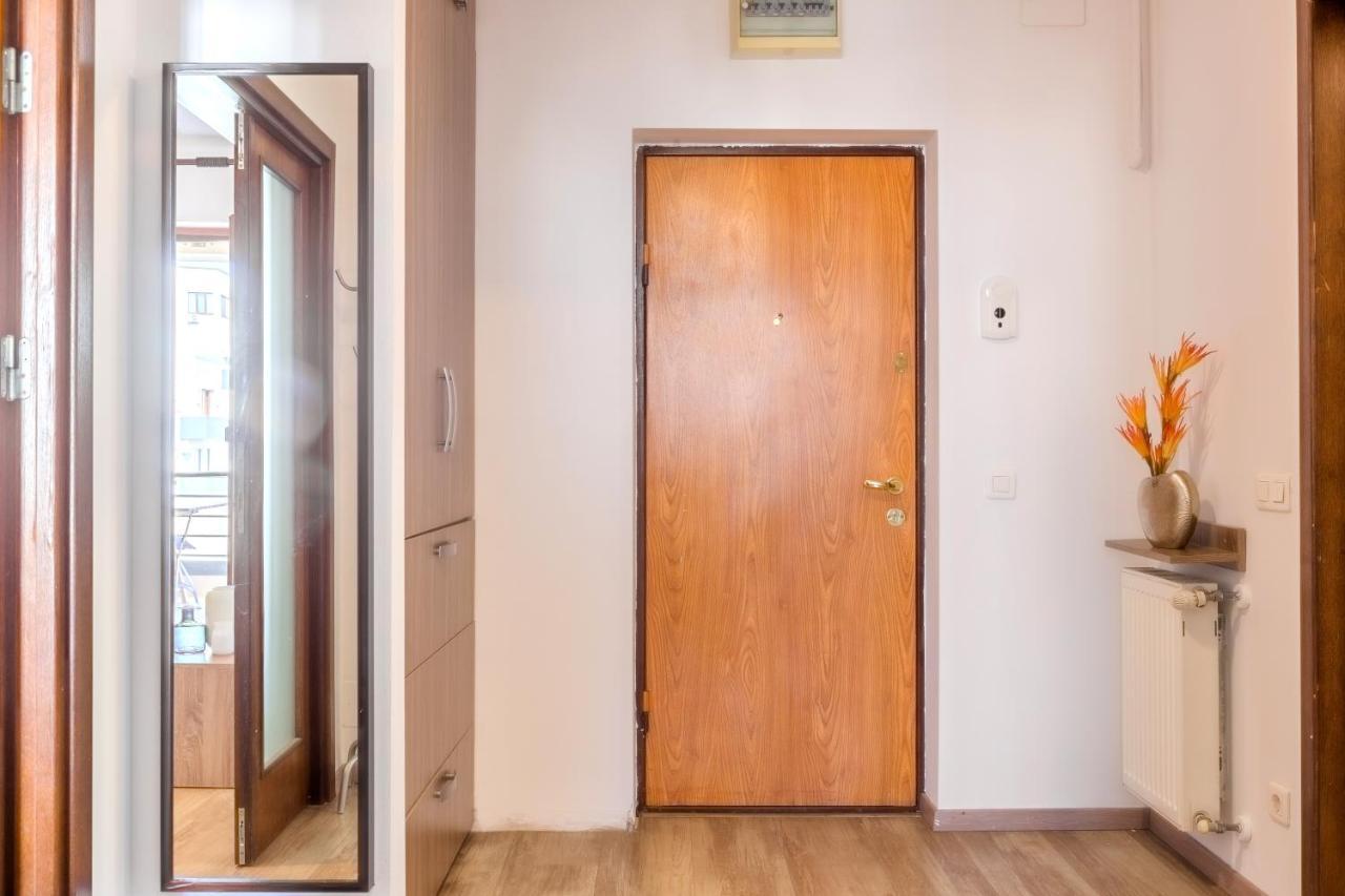 Lovely Apartment With City View Βουκουρέστι Εξωτερικό φωτογραφία